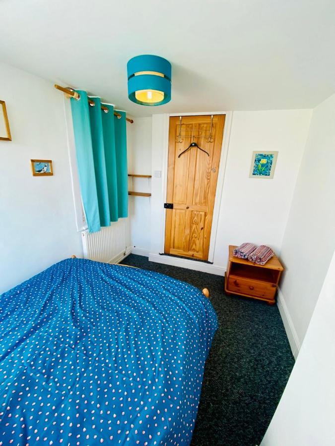 Spacious Victorian Family Town House, Sleeps 7, Near Centre Casa de férias *